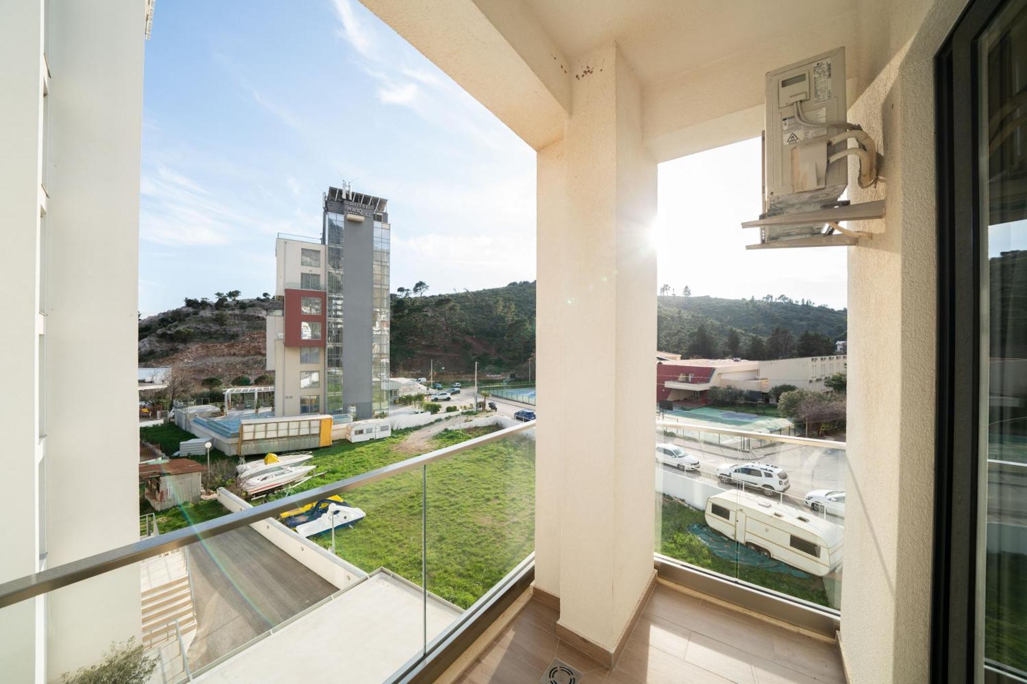 Mariner Apartments Sutomore Exteriér fotografie